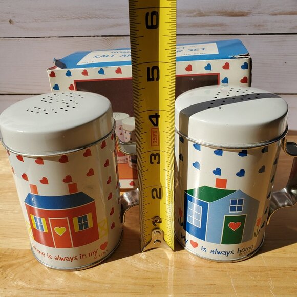 Vintage 1980s Salt And Pepper Shakers Home N Heart Made in Hong Kong - Picture 8 of 8